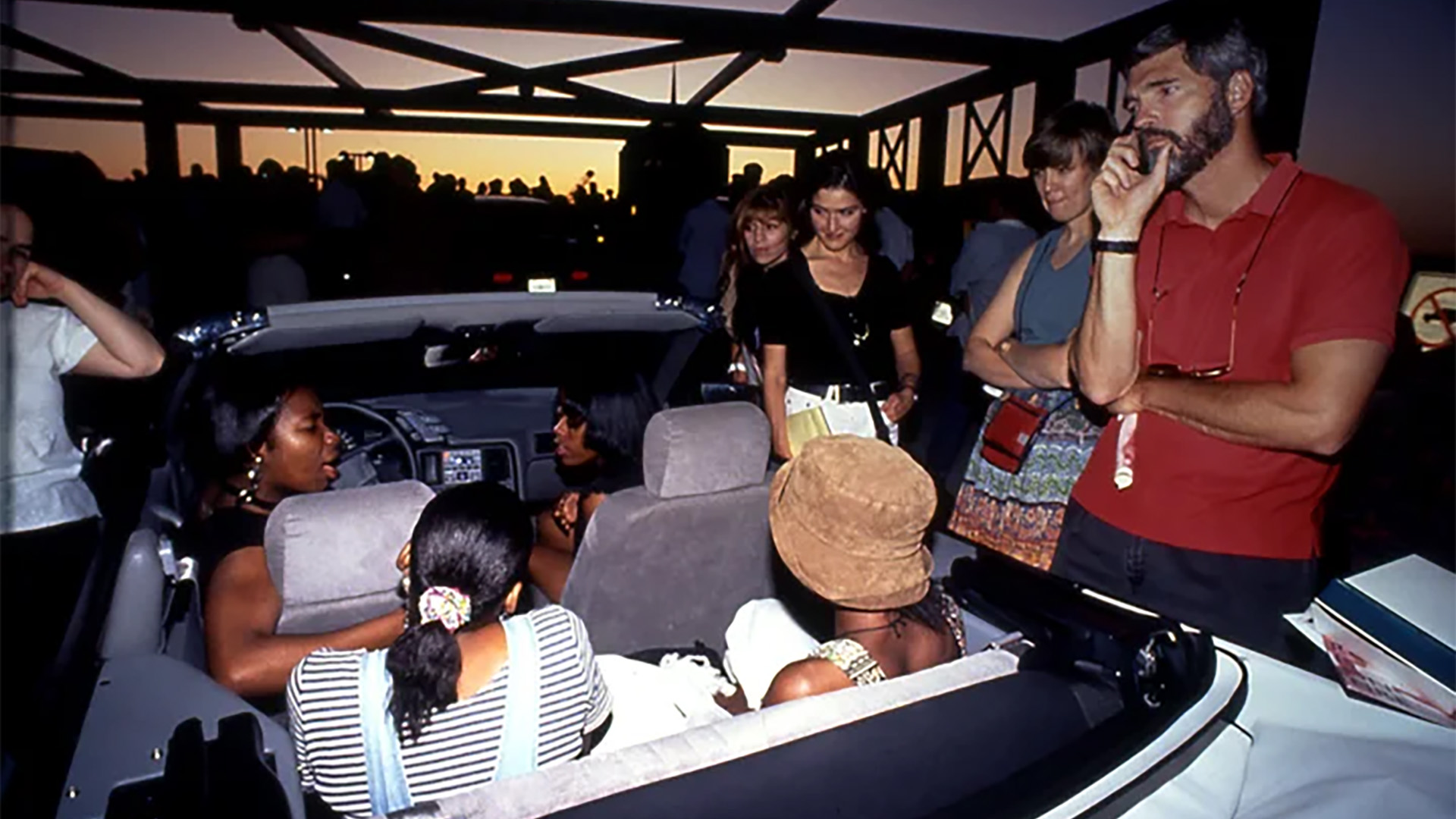In The Roof Is on Fire (1993–94), part of Suzanne Lacy’s decade-long The Oakland Projects